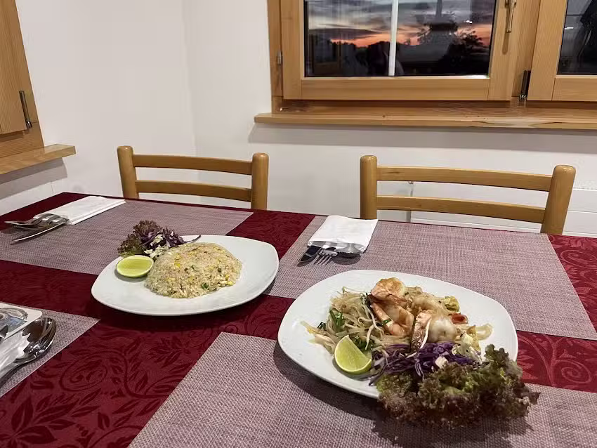 Aksara Thai Restaurant