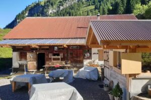 Alpbeizli & Alpk&auml;serei Hagh&uuml;tte
