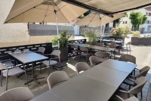 Alzira Da Cunha, Art Caf&eacute;