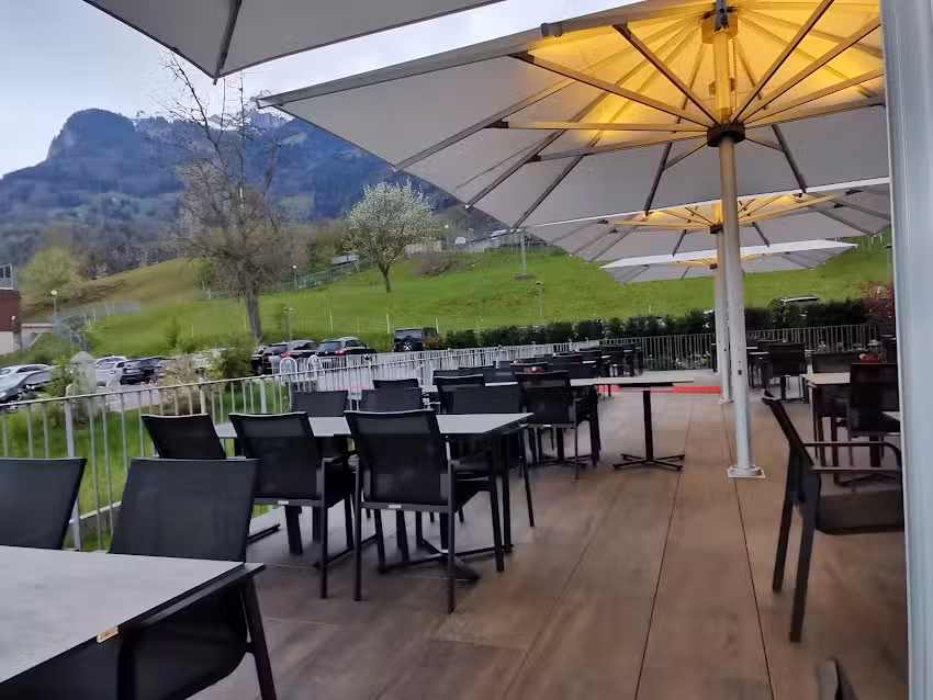 Angies Burgcaf&eacute;