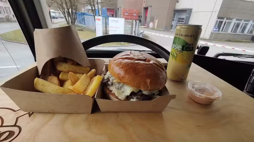 AR&rsquo;s Smash Burger & French Tacos