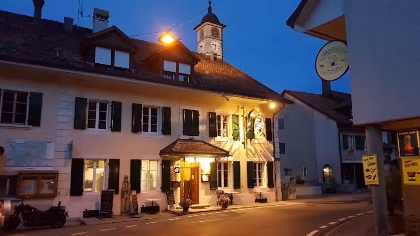 Au Cavalier S&agrave;rl