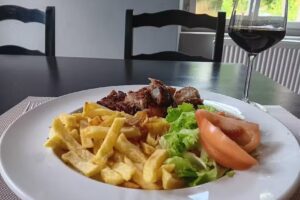 Aubergue Cheval blanc / Louro Port