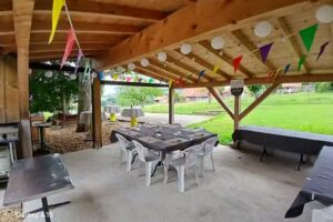 Aux Bourdons Gourmands S&agrave;rl Table d&rsquo;h&ocirc;tes ouvert sur r&eacute;servation