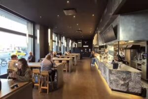 Ayverdi&rsquo;s Bahnhofplatz