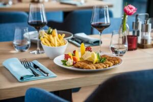 b_smart restaurant Sch&ouml;nenwerd