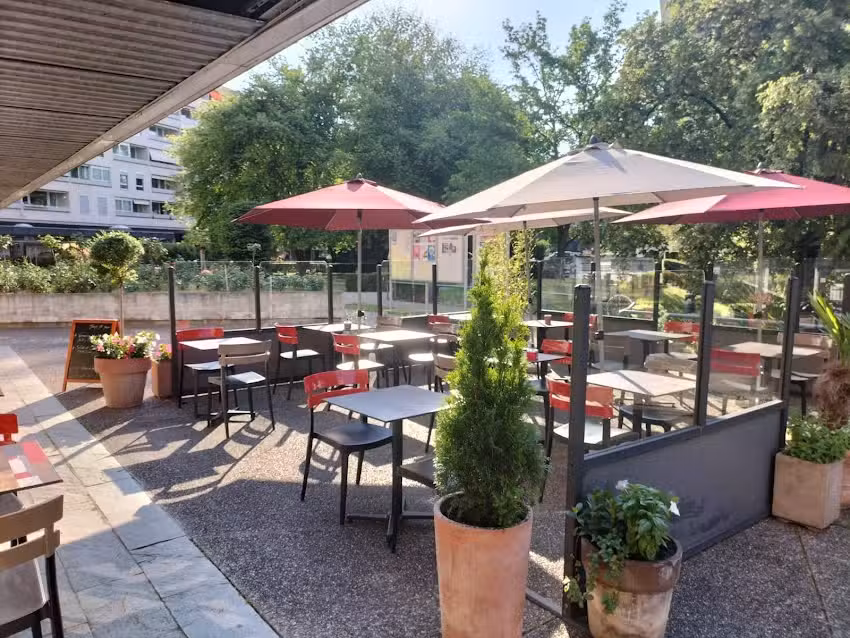 Bacaro Caf&eacute; & Restaurant