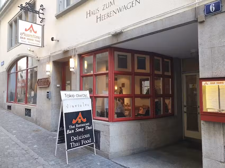 Ban Song Thai Restaurant