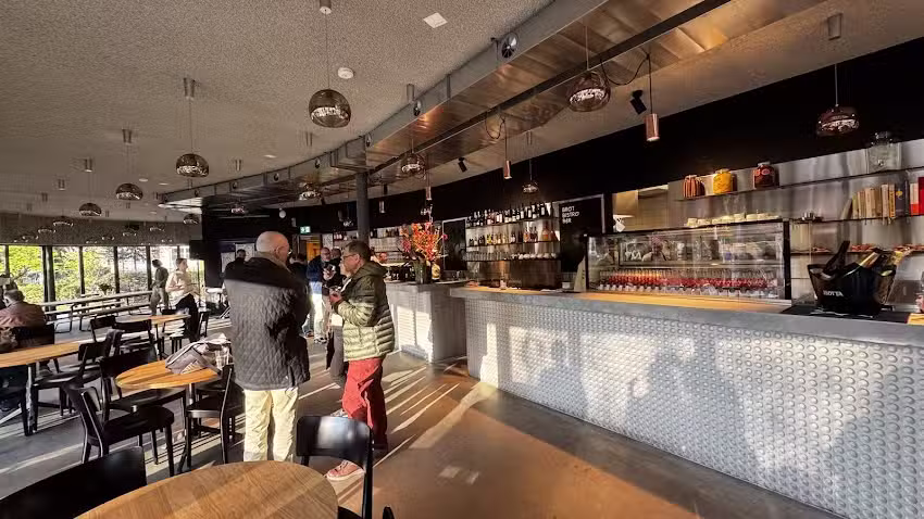 Brot Bistro & Bar &ndash; Restaurant B&auml;ckeranlage