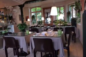 Caf&eacute; am Kreuzplatz