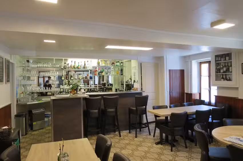 Caf&eacute; De La Place