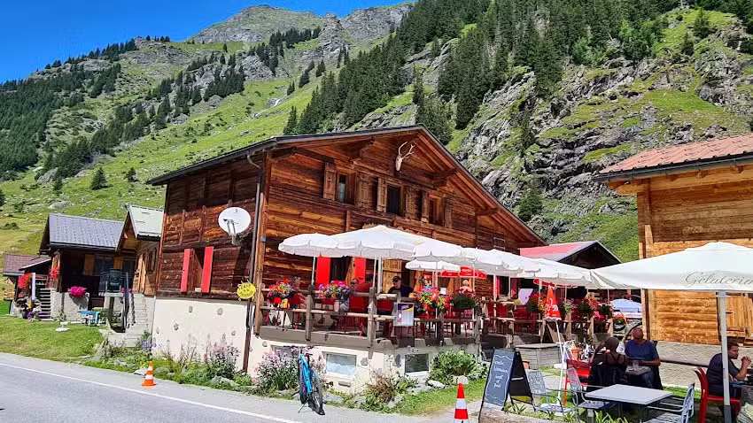 Caf&eacute; de la Promenade- Bonatchiesse