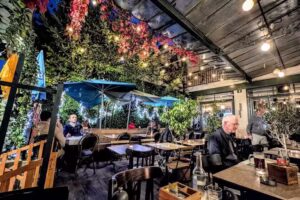 Caf&eacute; du Soleil