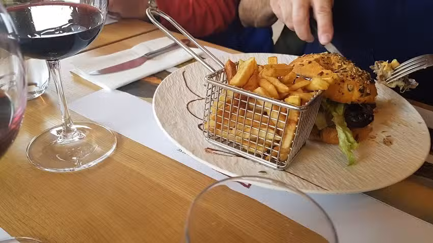 Caf&eacute; du Tilleul &ndash; Senarclens