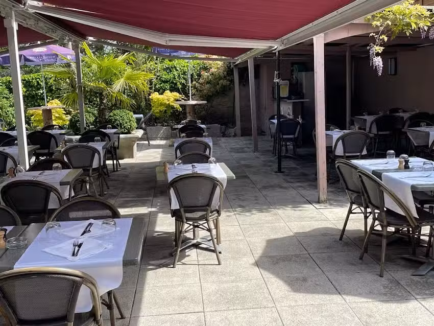 Caf&eacute; Restaurant de Grange-Canal