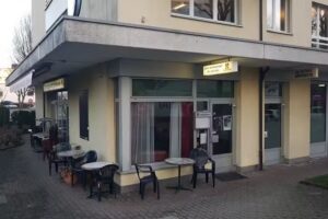 Caf&eacute; Restaurant des Roches