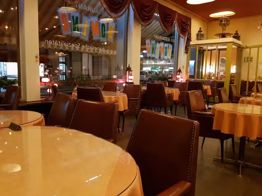 Caf&eacute; Restaurant Domino GmbH