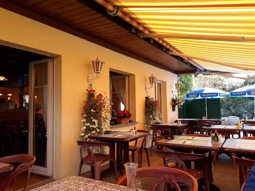 Caf&eacute; Restaurant du Lac Vernay