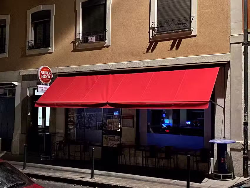 Cafe &ndash; Restaurant Le Bacalhau