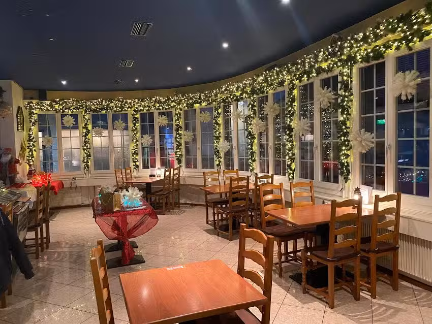 Caf&eacute;-Restaurant Pacific, S&eacute;verin G&eacute;rald et Maud