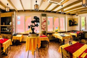 C&aacute;fe-Restaurant Sierre Asia