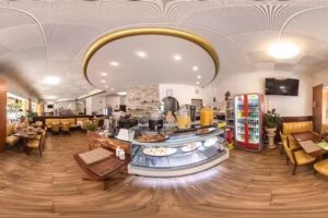 Caf&eacute; Restaurant SOMSTAR