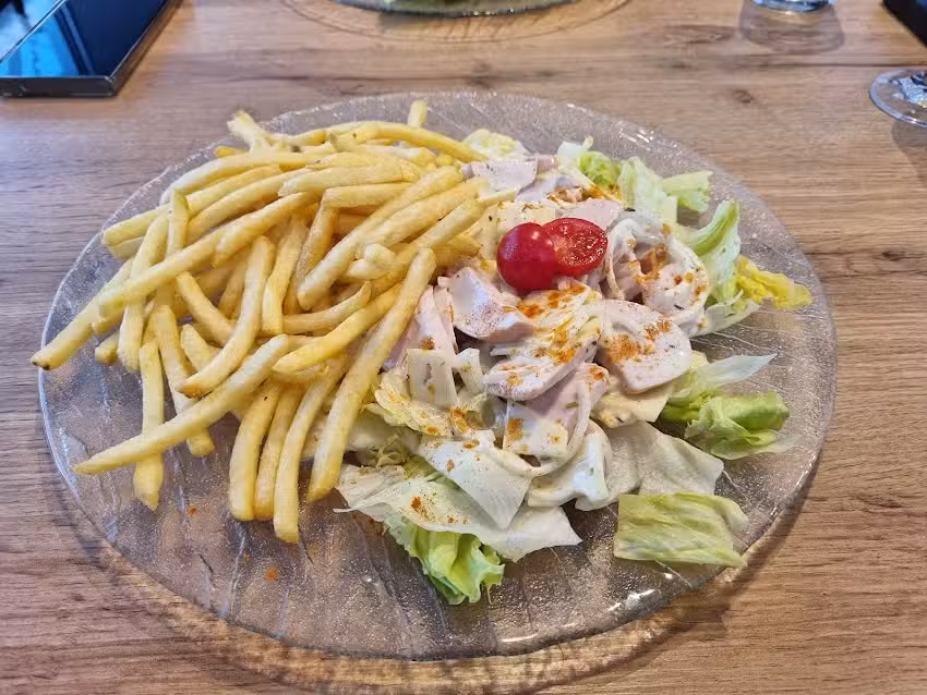 Caf&eacute;-Restaurant Tr&auml;ff