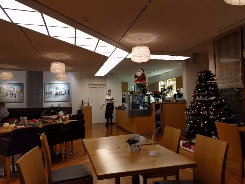 Café & Restaurant Zolliker Stube