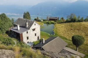 Capanna Grotto Monti Di Lego