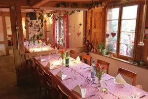 Ch&auml;sst&uuml;bli Monika