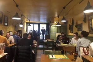 Chez ma cousine Bourg-de-four