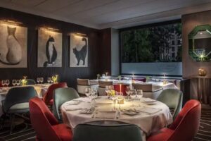 C&ocirc;t&eacute; Square