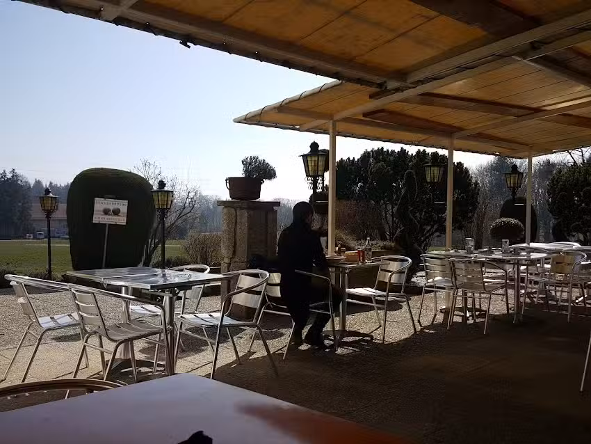 CWN caf&eacute;-restaurant la Claie-aux-Moines S&agrave;rl