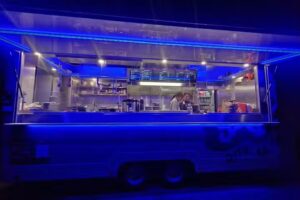 Dito sa Kanto Foodtruck