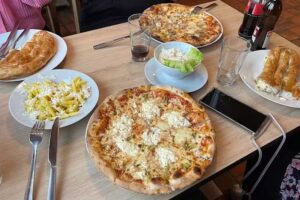 DiVaDiS Italienische- Balkanische K&uuml;che, Burek, Cevapcici, Pizza, Pide