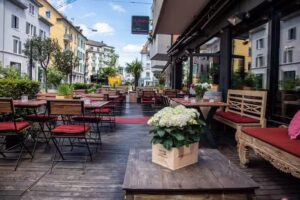 Don Leone Waffenplatz