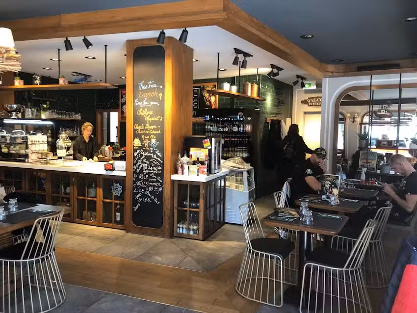 eNDi Burger & Coffee