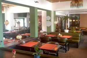 Galaxy Restaurant مطعم عربي