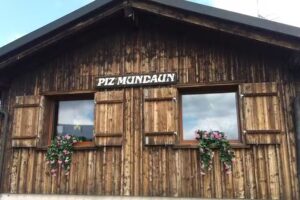Gipfelh&uuml;tte Piz Mundaun