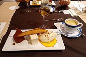 Gnuss Waldegg am Bach