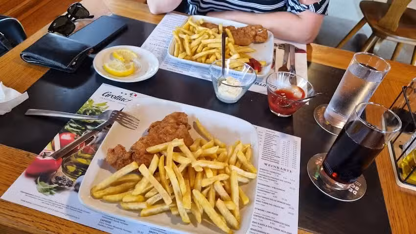 Grotta Azzurra-Waffenplatz