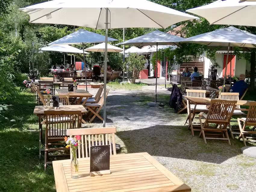 Grottino an der Aare