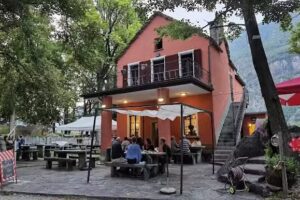 Grotto val d&rsquo;Ambra