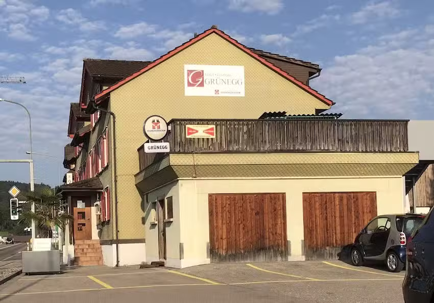 Gr&uuml;negg &ndash; Restaurant & Pizzeria