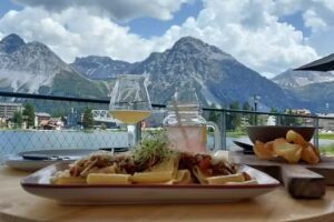 G&uuml;terschuppen Arosa