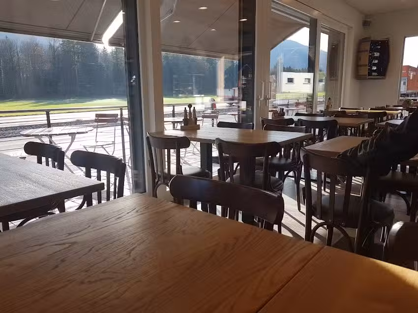 Hammer Highway Grill