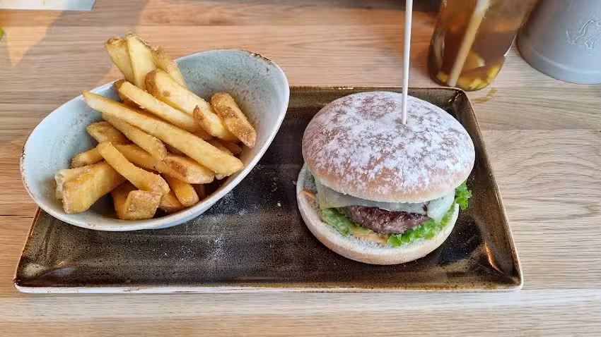 HANS IM GL&Uuml;CK &ndash; WINTERTHUR Rosenberg