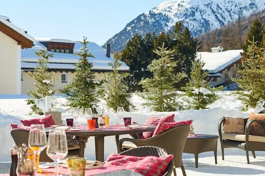 Hide & Seek &ndash; St. Moritz