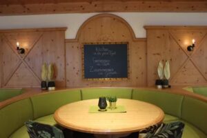 Hier & Jetzt &ndash; Restaurant und Lounge im Kakadu