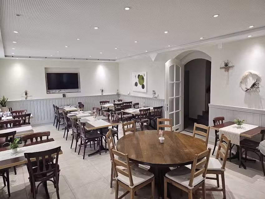 H&ocirc;tel de Ville, Tetaj & Cie